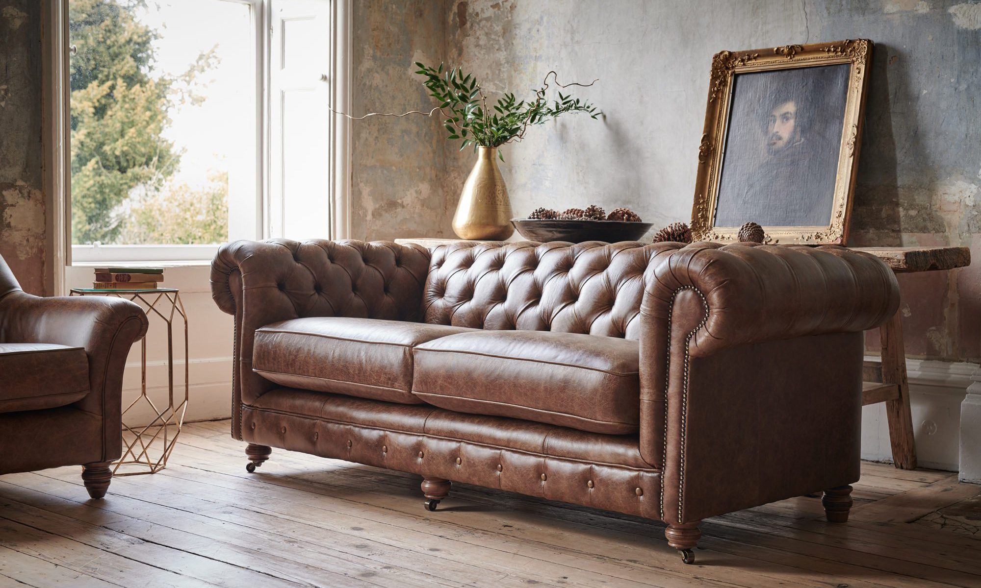 Leather Chesterfield Sofas And Chairs